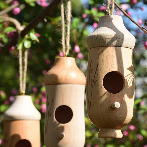 Hatmeo Wooden Hummingbird House